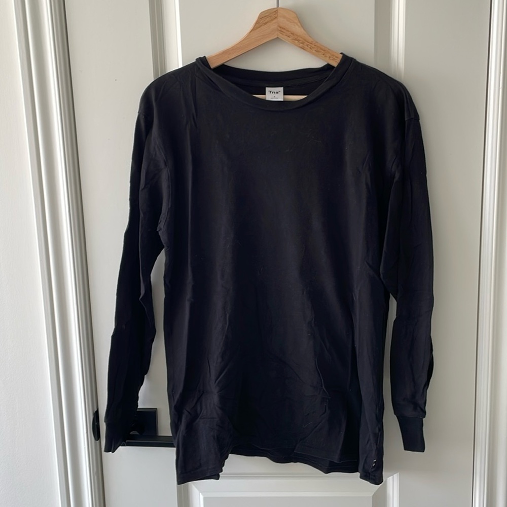 Aritzia (TNA) Longsleeve Top